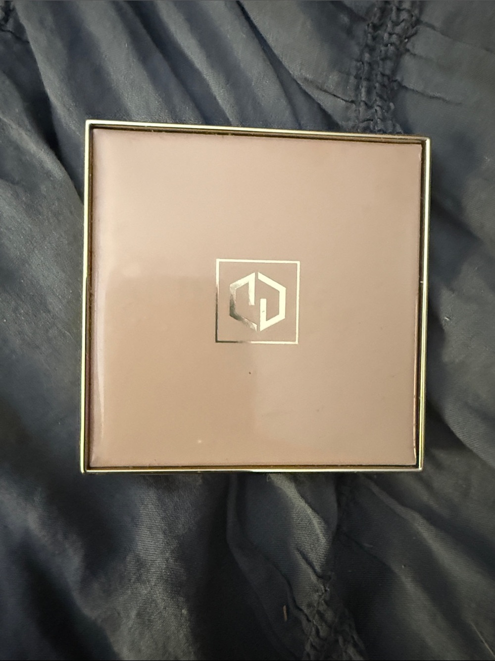 Matte Bronzer & Contour Powder - Warm Tan - Picture 2 of 3